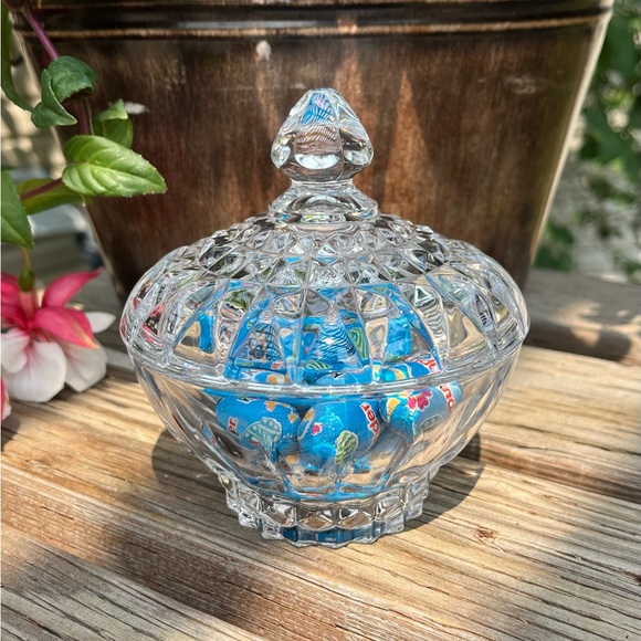 Crystal candy dish with lid - Picture 2 of 7